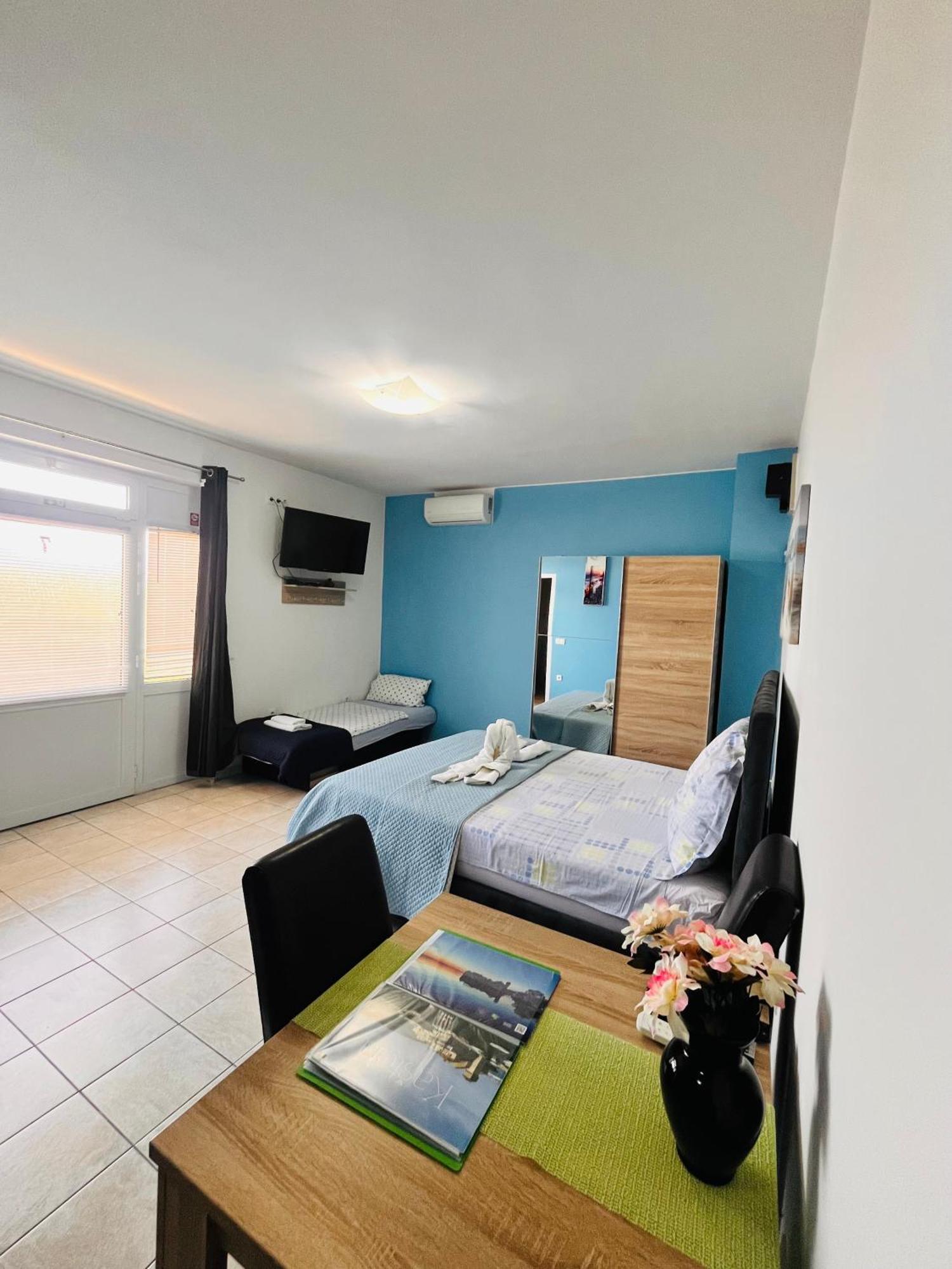 Apartments Kristal Kaštela Zewnętrze zdjęcie