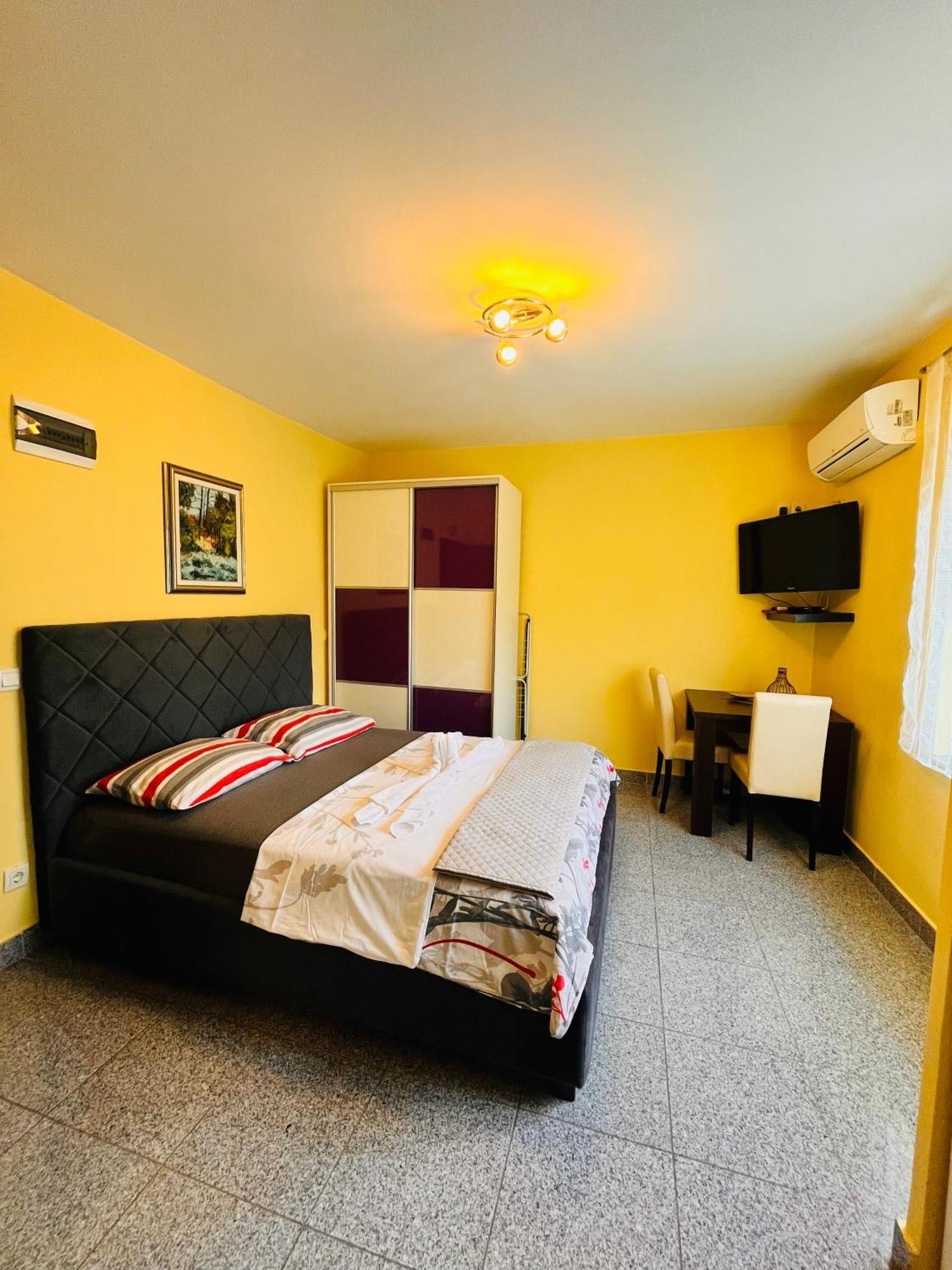 Apartments Kristal Kaštela Zewnętrze zdjęcie